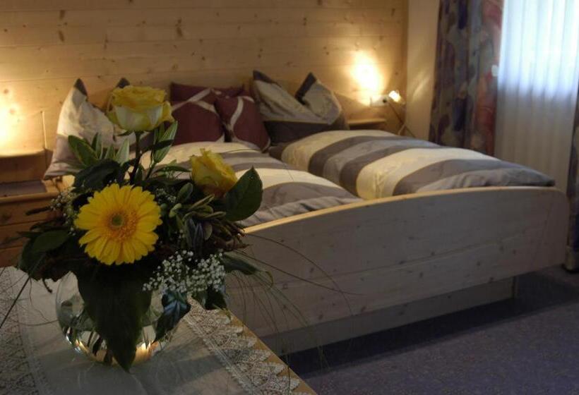 住宿加早餐 Haus Lampacher