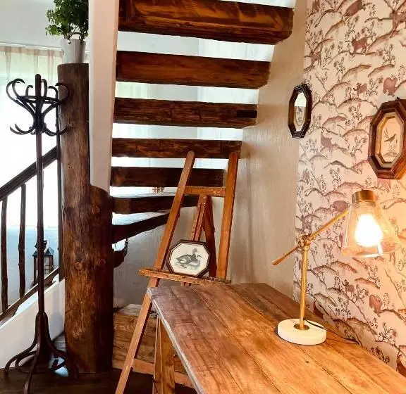 Aamiaismajoitus (B&B) Inside, The Village  Atelier