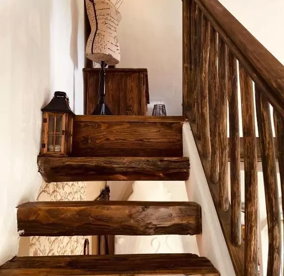 Aamiaismajoitus (B&B) Inside, The Village  Atelier