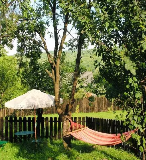 Aamiaismajoitus (B&B) Inside, The Village  Atelier