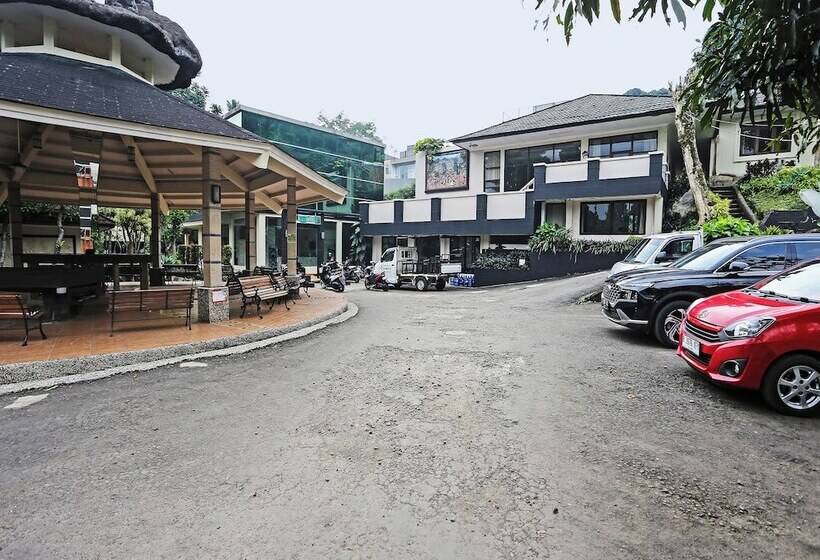 Hotel Oyo 92717 Tjokro 3