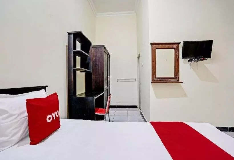 ホテル Oyo 92773 Griya Trubus Syariah