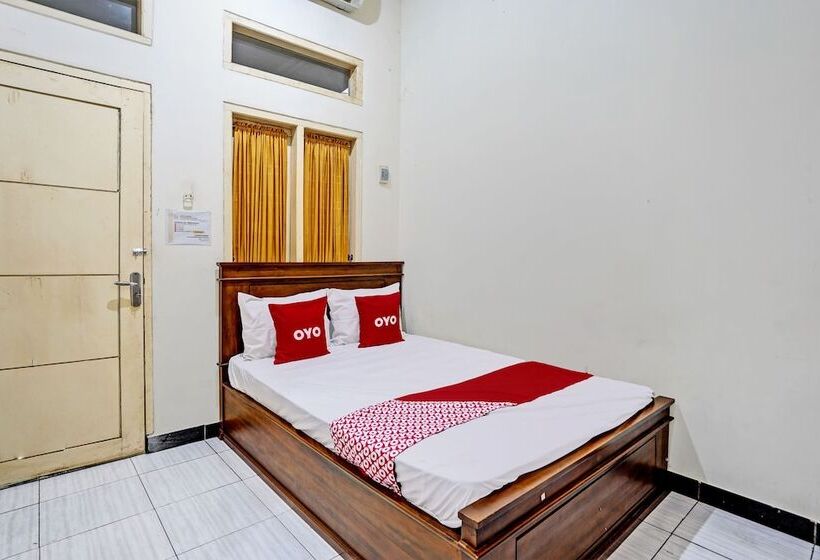 Hotel Oyo 92773 Griya Trubus Syariah