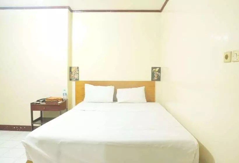 هتل O Rumah Massagena Syariah Near Gedung Olahraga Enrekang