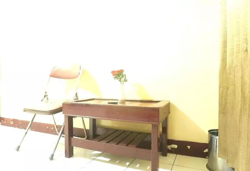 هتل O Rumah Massagena Syariah Near Gedung Olahraga Enrekang