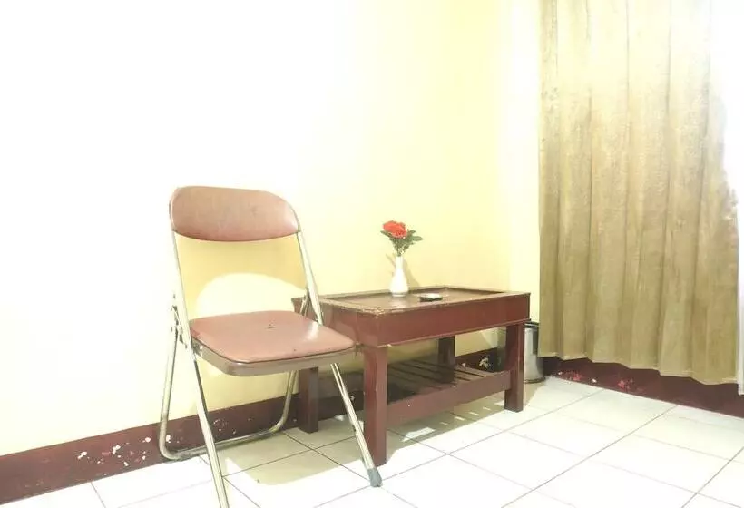 هتل O Rumah Massagena Syariah Near Gedung Olahraga Enrekang