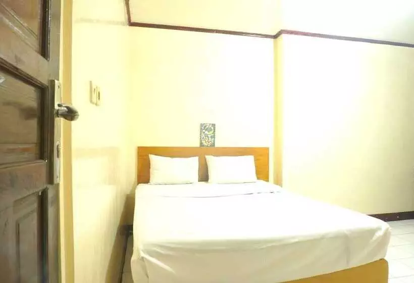 هتل O Rumah Massagena Syariah Near Gedung Olahraga Enrekang