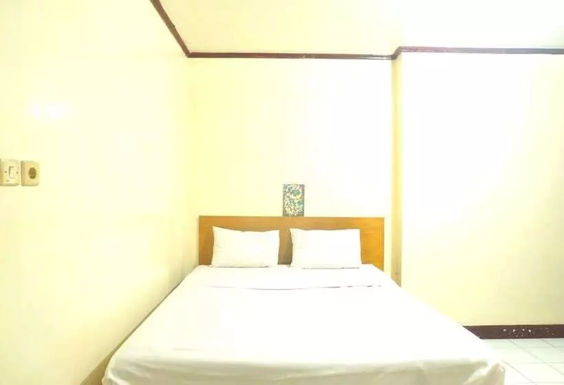 هتل O Rumah Massagena Syariah Near Gedung Olahraga Enrekang