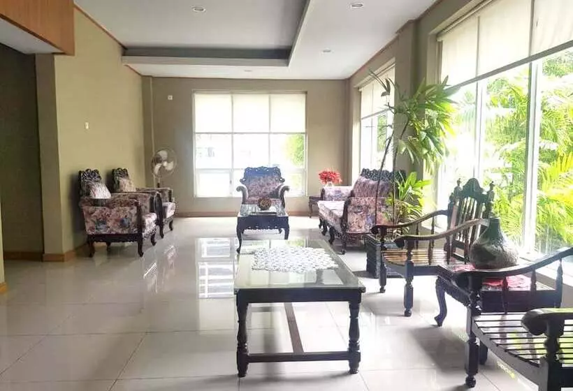 هتل O Rumah Massagena Syariah Near Gedung Olahraga Enrekang