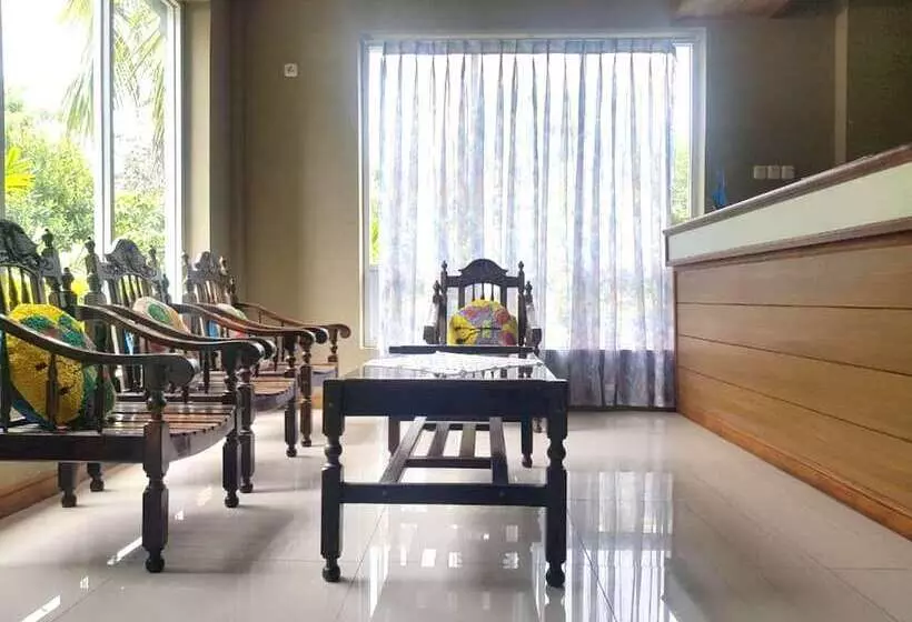 هتل O Rumah Massagena Syariah Near Gedung Olahraga Enrekang
