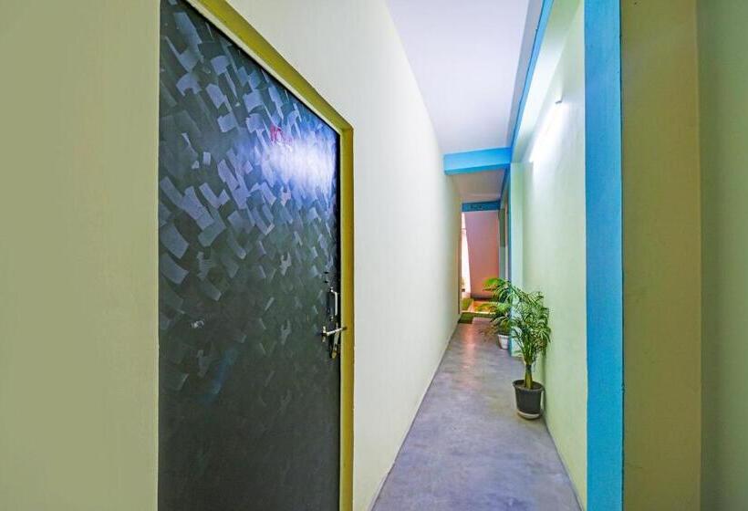 هتل Oyo Flagship Kushwaha Palace