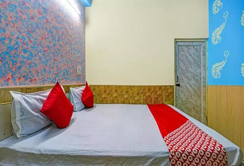 ホテル Oyo Flagship Kushwaha Palace