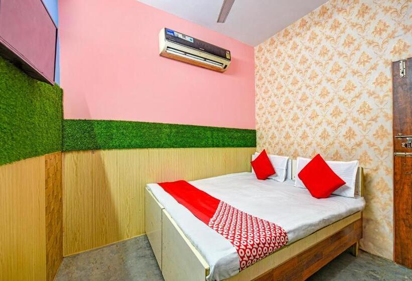 هتل Oyo Flagship Kushwaha Palace