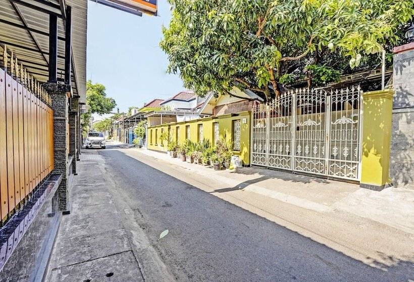 Hotel Spot On 92785 Wisma Trubus Syariah