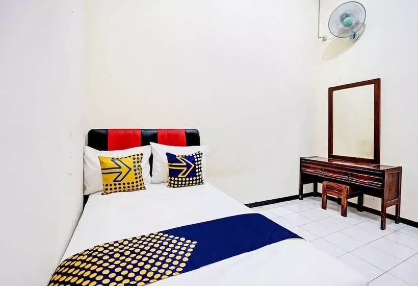 ホテル Spot On 92785 Wisma Trubus Syariah