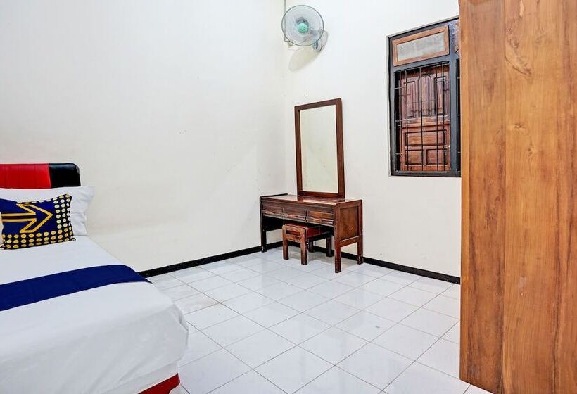 Hotel Spot On 92785 Wisma Trubus Syariah