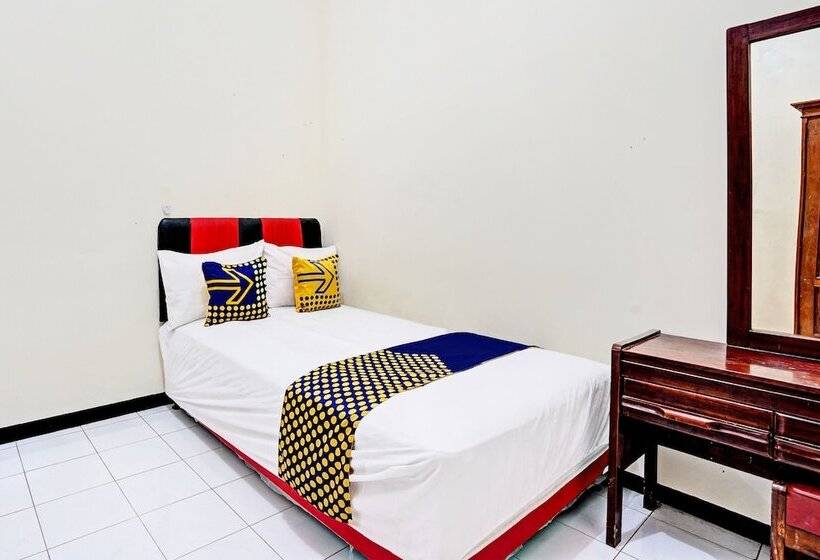 Hotel Spot On 92785 Wisma Trubus Syariah