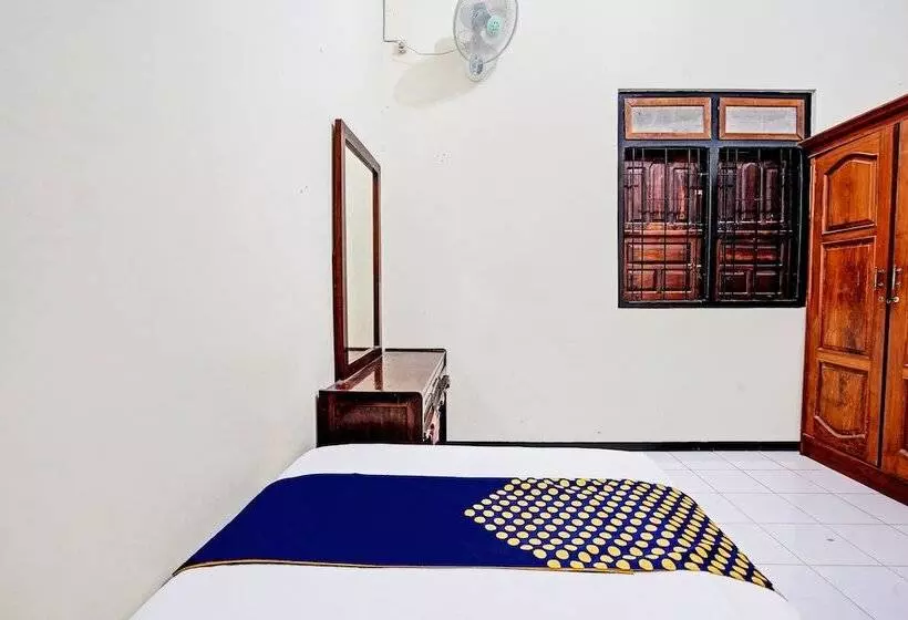 ホテル Spot On 92785 Wisma Trubus Syariah