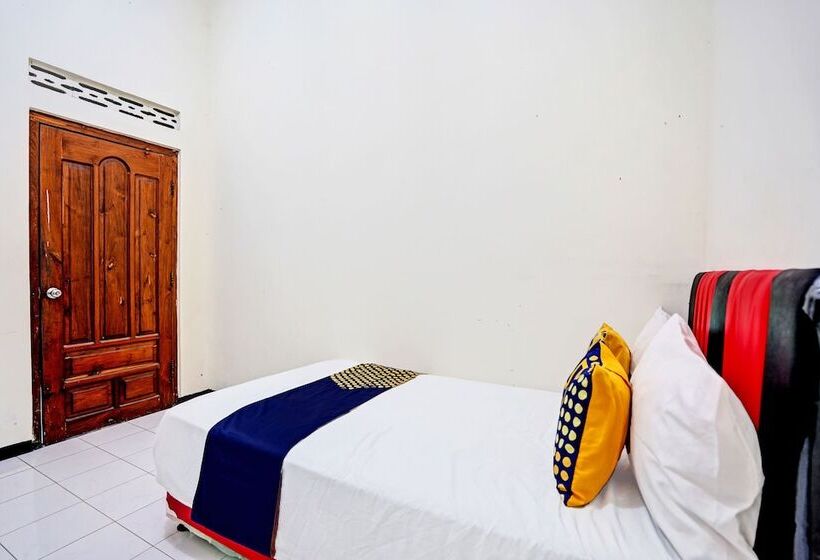 Hotel Spot On 92785 Wisma Trubus Syariah