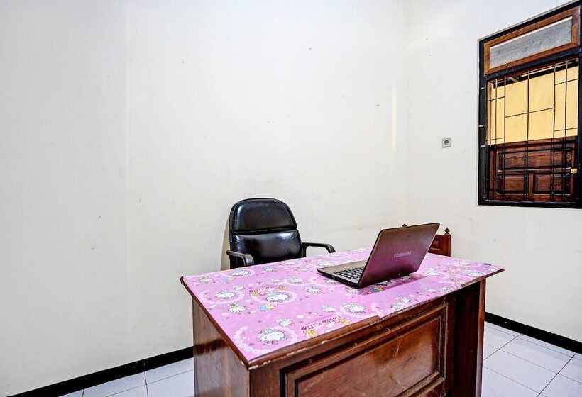 Hotel Spot On 92785 Wisma Trubus Syariah