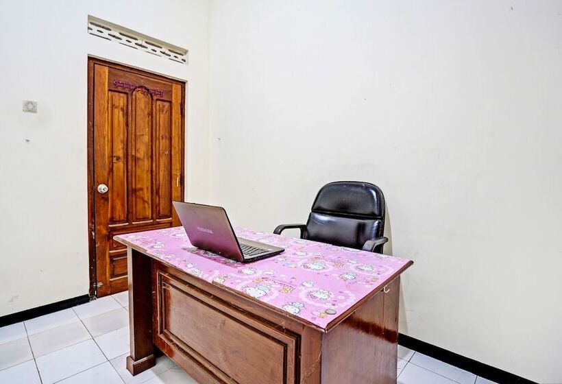 Hotel Spot On 92785 Wisma Trubus Syariah