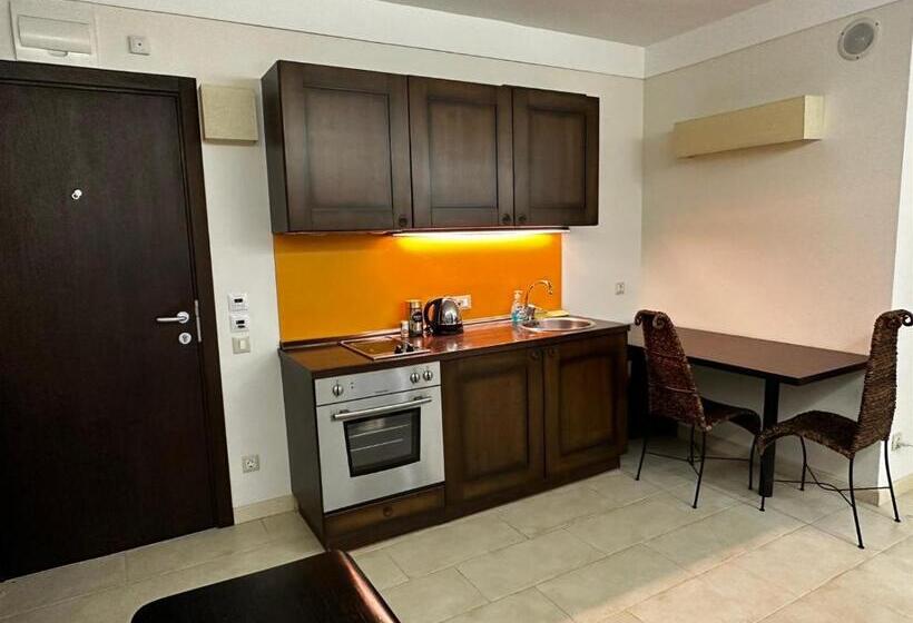 هتل Vip Club Oazis Sunny Beach