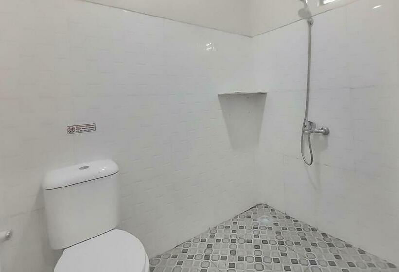 Urbanview Hotel Mm Indramayu By Reddoorz