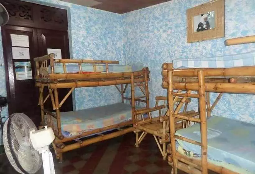 تختخواب و صبحانه Hostal Sultan