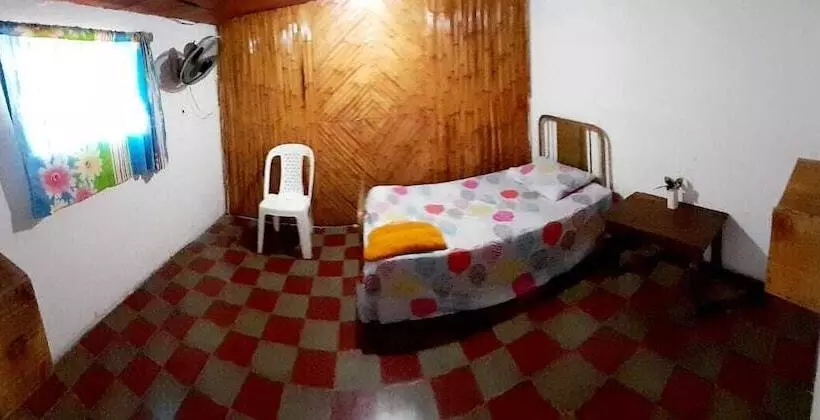 تختخواب و صبحانه Hostal Sultan