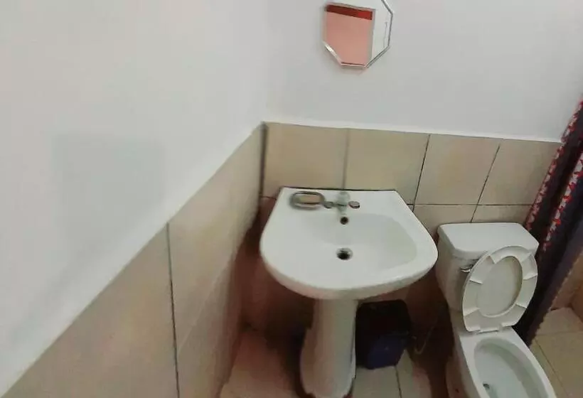 تختخواب و صبحانه Hostal Sultan