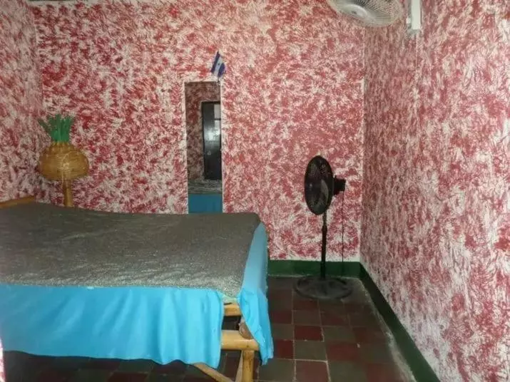 تختخواب و صبحانه Hostal Sultan