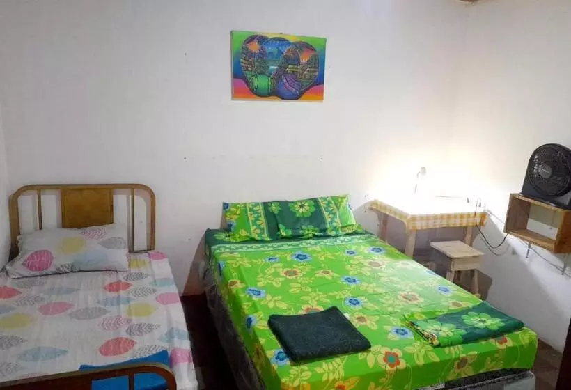 تختخواب و صبحانه Hostal Sultan