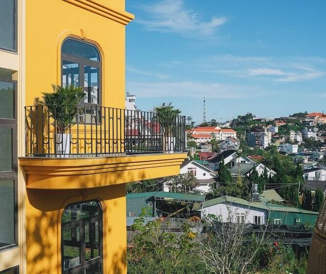 هتل Goldient Boutique