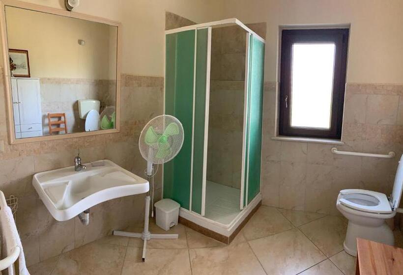 פנסיון Pagnani Guest House