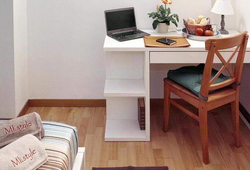 تختخواب و صبحانه Mi. Style