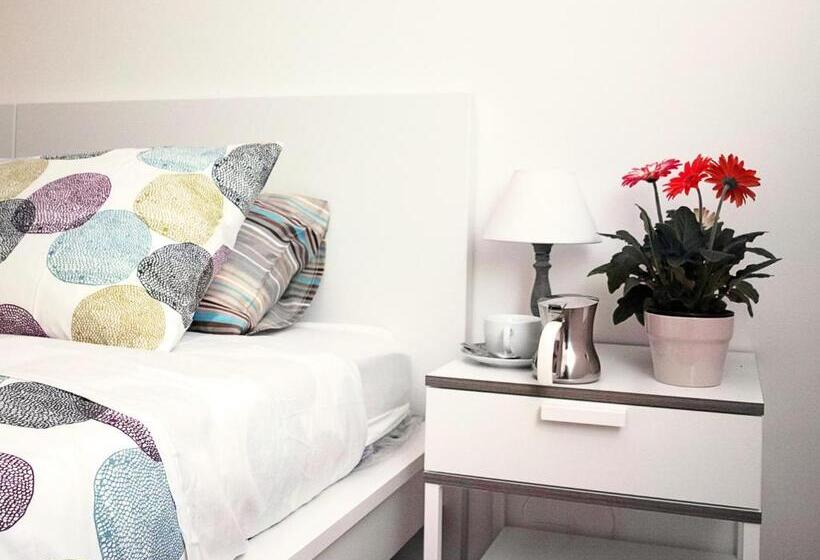 تختخواب و صبحانه Mi. Style