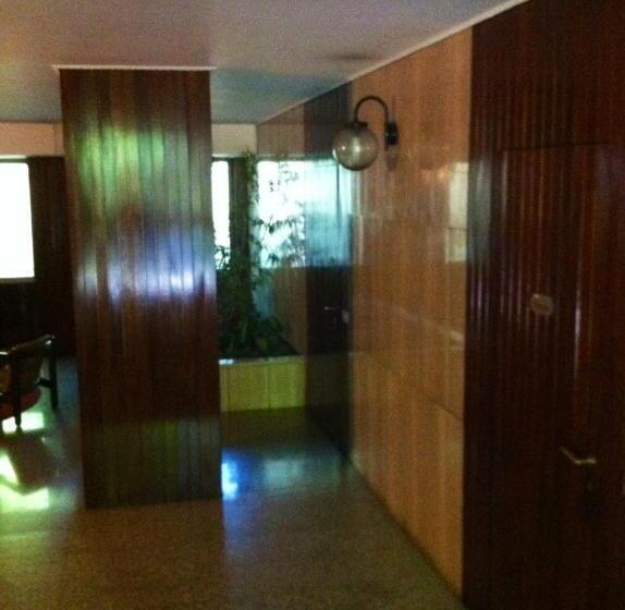 تختخواب و صبحانه Mi. Style