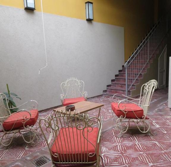 فندق فئة نجمة واحدة Galicia