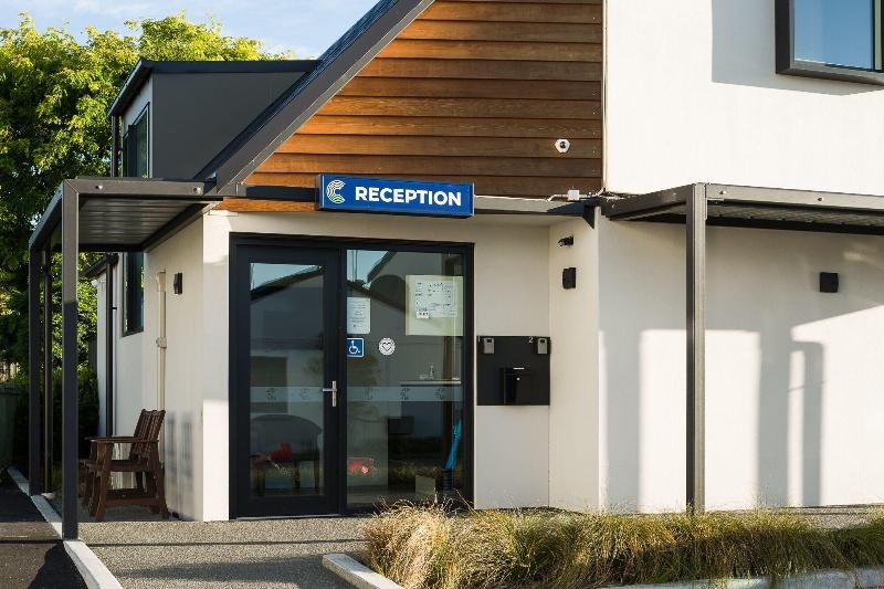 Отель Carnmore Hagley Park