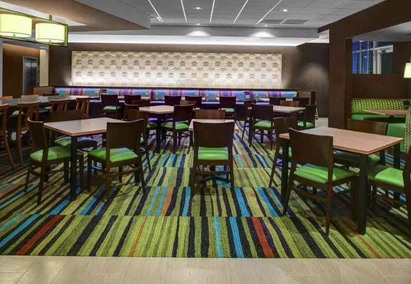 Hotelli Fairfield Inn & Suites By Marriott Douglas