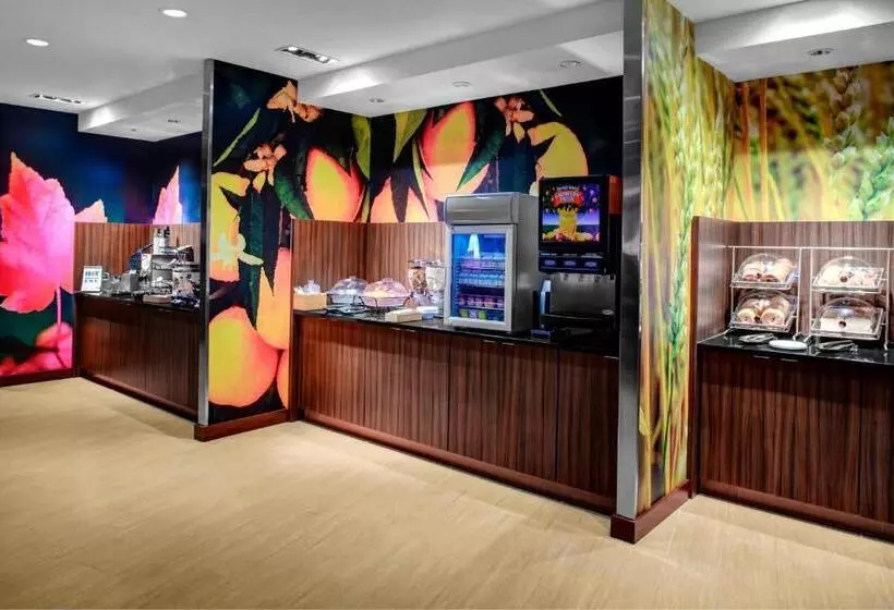Hotelli Fairfield Inn & Suites By Marriott Douglas