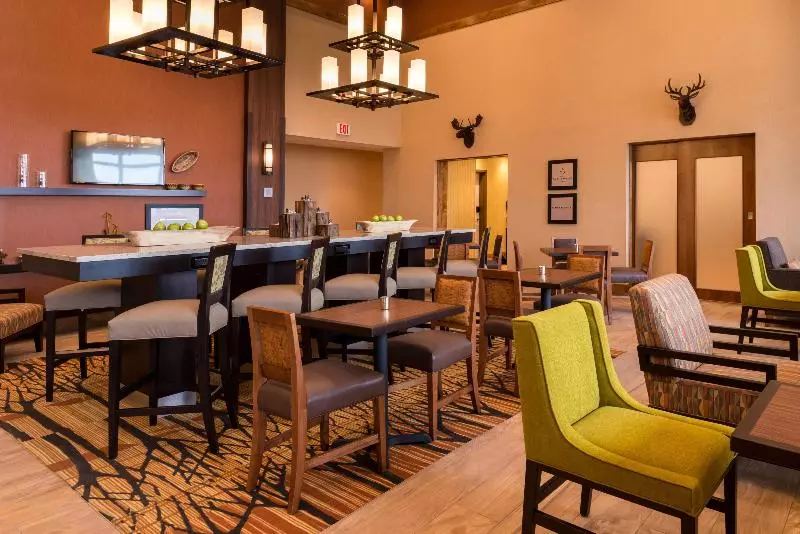 هتل Hampton Inn & Suites Silverthorne