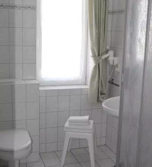 ホテル Haus Kranich