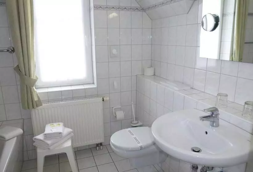 ホテル Haus Kranich