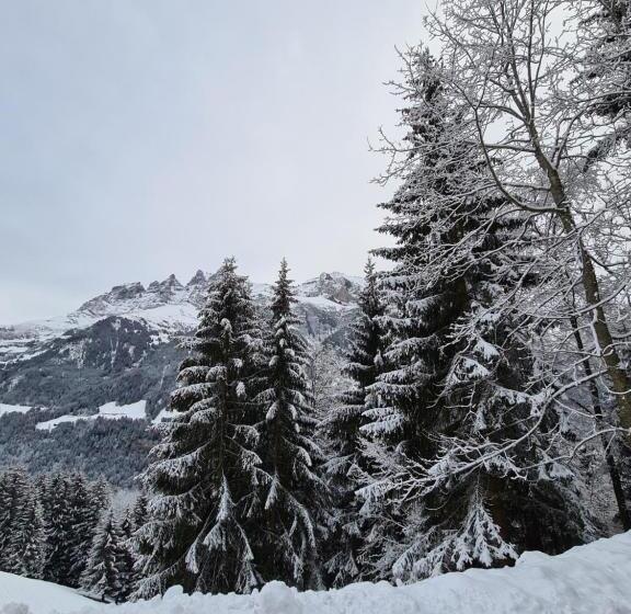 فندق Hôtel Le White   Le 42 Restaurant