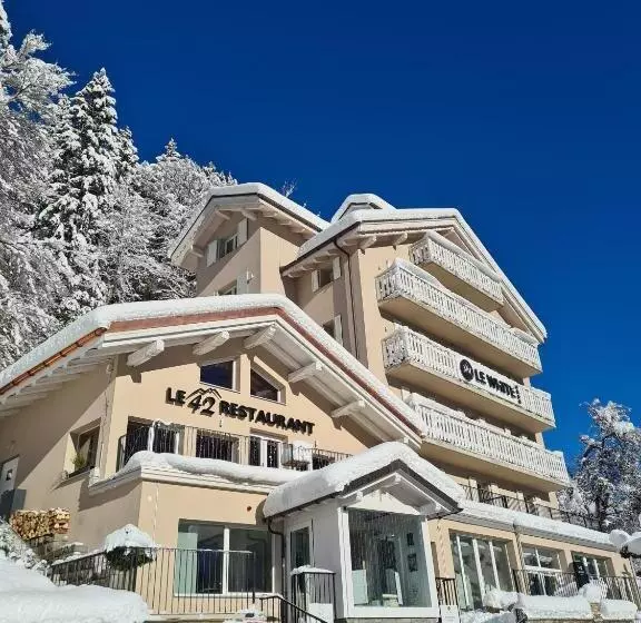 هتل Hôtel Le White Le 42 Restaurant