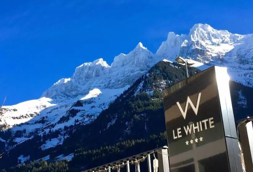 هتل Hôtel Le White Le 42 Restaurant