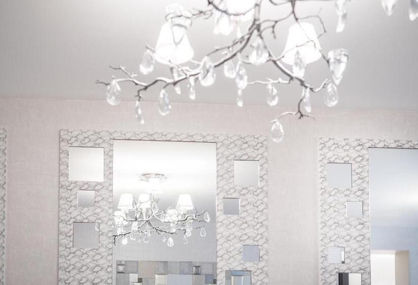 فندق Hôtel Le White   Le 42 Restaurant