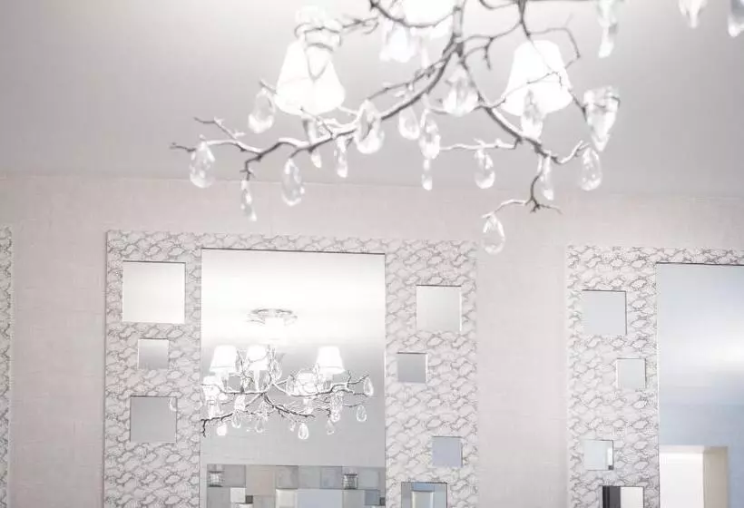 هتل Hôtel Le White Le 42 Restaurant