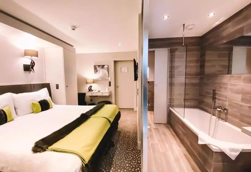 هتل Hôtel Le White Le 42 Restaurant